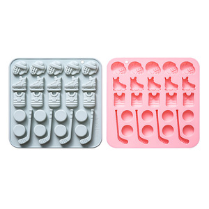 Moldes de Silicona con Diseño de Hockey para Pasteles, Reutilizables, de Grado Alimenticio, Lindos Moldes Magnéticos de Silicona para Chocolate, Dulces y Hielo - Product Image 1