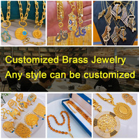 Collier avec pendentif en cuivre plaqué or à lettres arabes classiques personnalisées Ayong, œil turc