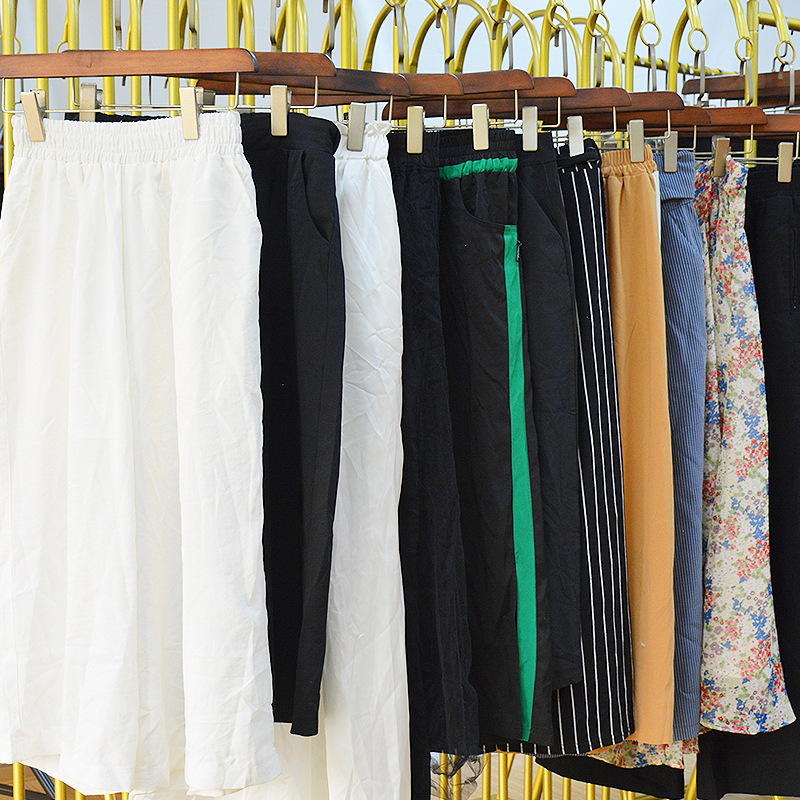 Factory Wholesale Second Hand Summer Clothes Used Ladies Silk Dress Women Clothing