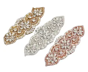Buatan Pabrik Berlian Bling Pernikahan Pengantin Manik-manik Kristal Dekorasi Besi Pada Transfer Tambalan Berlian Imitasi Buatan Tangan Aksesoris DIY