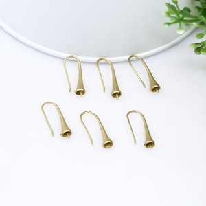 Ganchos para pendientes de cobre en forma de trompeta pequeña para la fabricación de pendientes, accesorios de joyería JD 504 - Product Image 2