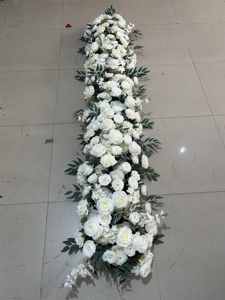 LUYI Vente en gros de chemins de table en fleurs 3D blanches, rouges, violettes et roses pour les événements, les mariages et la décoration - Product Image 2