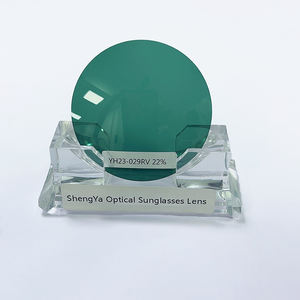 <span class=keywords><strong>Lentilles</strong></span> optiques Lentille <span class=keywords><strong>de</strong></span> lunettes <span class=keywords><strong>de</strong></span> soleil polarisées CR39 Fabricant optique gris dur Effet photochromique à vision unique avec revêtement HMC - Product Image 1