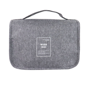 Trousse de Toilette Homme Multifonctionnelle en Polyester Imperméable 2024 avec Fermeture Éclair et Logo Personnalisé, Idéale pour Suspendre au Sac - Product Image 2