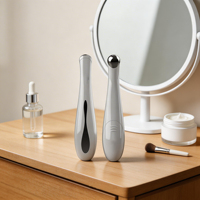Appareil de beauté pour les yeux portable 3-en-1 avec batterie externe, doté de fonctions de chauffage, de refroidissement et de vibration.