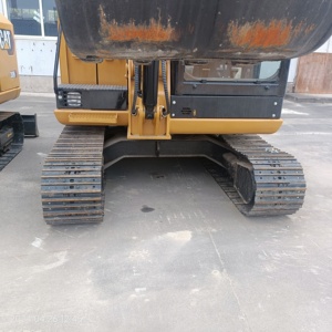 Excavatrice sur chenilles d'occasion 305.5E2 de 5,5 tonnes, modèle 2023, avec moteur et composants hydrauliques Kawasaki, godet de 0,275 m³ - Product Image 6