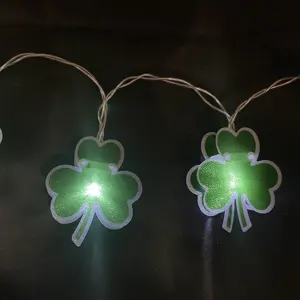Ensemble de 10 lumières de vacances irlandaises en PVC trèfle à piles LED trèfle porte-bonheur guirlande lumineuse à quatre feuilles pour Garden Party