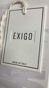 Etiquetas colgantes de papel ecológicas personalizadas para ropa, impresas con nombres y logotipos, incluyendo cordones; aptas para bolsos y calzado. - Product Image 6