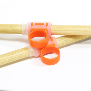 Directo <span class=keywords><strong>de</strong></span> fábrica Drum Stick Control Aid Drummer Baterista electrónico Carrete <span class=keywords><strong>de</strong></span> mano Drum Aid Sleeve Finger Sleeve - Product Image 3