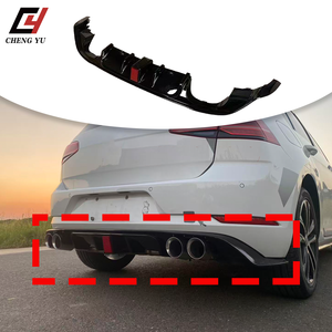 Diffuseur de pare-chocs arrière ABS avec feu stop LED en option pour VW <span class=keywords><strong>Golf</strong></span> 7.5 MK7.5 GTI <span class=keywords><strong>R</strong></span> <span class=keywords><strong>R</strong></span>-<span class=keywords><strong>Line</strong></span> 2017-2020, finition noire brillante effet fibre de carbone - Product Image 5