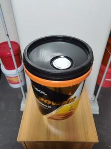 גריז תעשייתי עמיד בטמפרטורות גבוהות, ניתן להתאמה אישית במפעל, <span class=keywords><strong>SAE</strong></span> 10W-50, באריזות של 4 ליטר/5 ליטר, חומר סיכה נגד שחיקה עבור הידראוליקה - Product Image 6