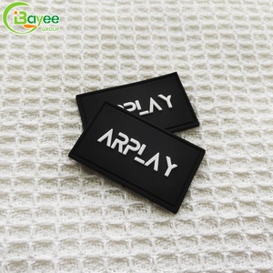 Écussons 3D souples personnalisés en silicone, PVC, caoutchouc, logo caoutchouté, badges thermocollants pour vêtements et chapeaux - Product Image 4