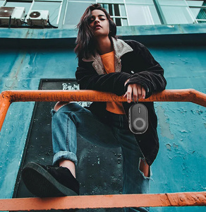 Bathroom Pool Party Speakers Colorful LED Atmosphere Light Waterproof Portable Wireless Bluetooth Mini Outdoor Speaker - Product Image 5