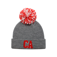 Collection Personnalisée – Bonnet Femme 100% Acrylique Style Urbain Tricot Plat avec Applique Broderie et Pompon en Fil – Idéal Plage