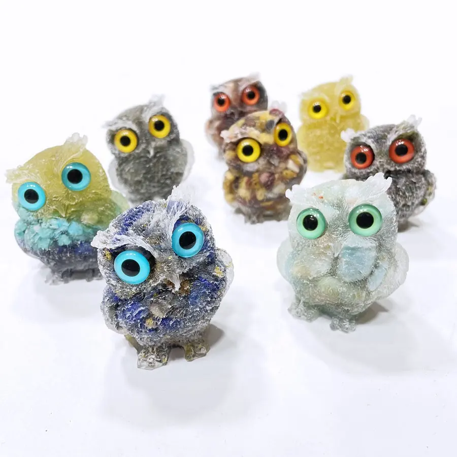 Vente en gros de puces de cristal de quartz mixtes sculpture statut multi puces d'agate résine cristal hibou Figurine