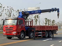 Grue montée sur camion 8x4 16T, grue hydraulique télescopique robuste, grue de chantier certifiée CE, grue de levage de matériaux de construction