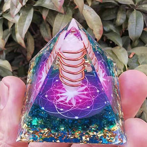 5cm 6cm 8cm cristaux de guérison de pierres précieuses en gros <span class=keywords><strong>Orgonite</strong></span> Orgone pyramide énergie pour spirituel - Product Image 1