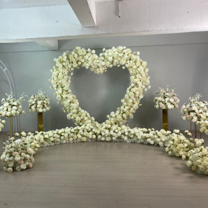 ซุ้มดอกไม้รูปหัวใจหรูหรา T-HFA138 พร้อมดอกไม้ประดิษฐ์ขนาด 8*8 ฟุต สำหรับตกแต่งงานแต่งงาน - Product Image 1
