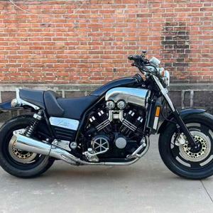 Motocyclette lourde d'occasion importée du Japon Yamaha VMAX <span class=keywords><strong>1200cc</strong></span> Super Street Racing Bike Motos à essence - Product Image 1