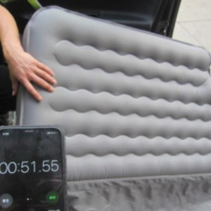 Matelas pneumatique double avec pompe intégrée, alimenté par USB, en tissu polyester, mobilier de maison, style contemporain CZ7 - Product Image 4