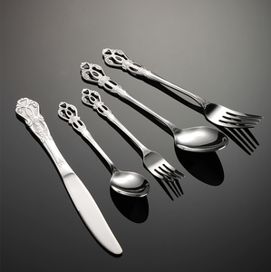 Corte reale antico manico in acciaio inox metallo dorato posate Set cucchiai argenteria per eventi 1101001 - Product Image 3