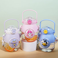 Bouteille d'eau en plastique pour enfants, grande capacité 900 ml, motif capsule spatiale, avec paille, pour l'école
