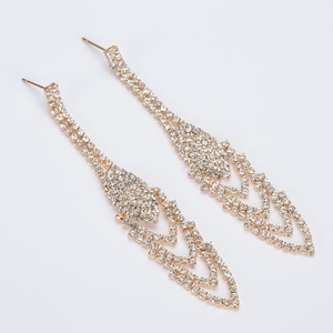 Boucles d'oreilles longues tendance, sexy et audacieuses, pour une personnalité affirmée E447 - Product Image 1