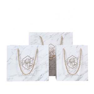 Sac en papier de haute qualité personnalisé avec logo, sac cadeau en papier marbré - Product Image 1