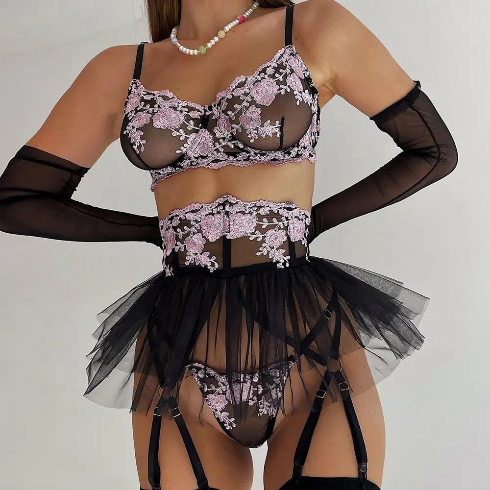 Wholesale Ruffle Skirt Lingerie Lace Super Luxury Embroidery Garter 3-piece Outfit 2023 Lingerie New Arrivals