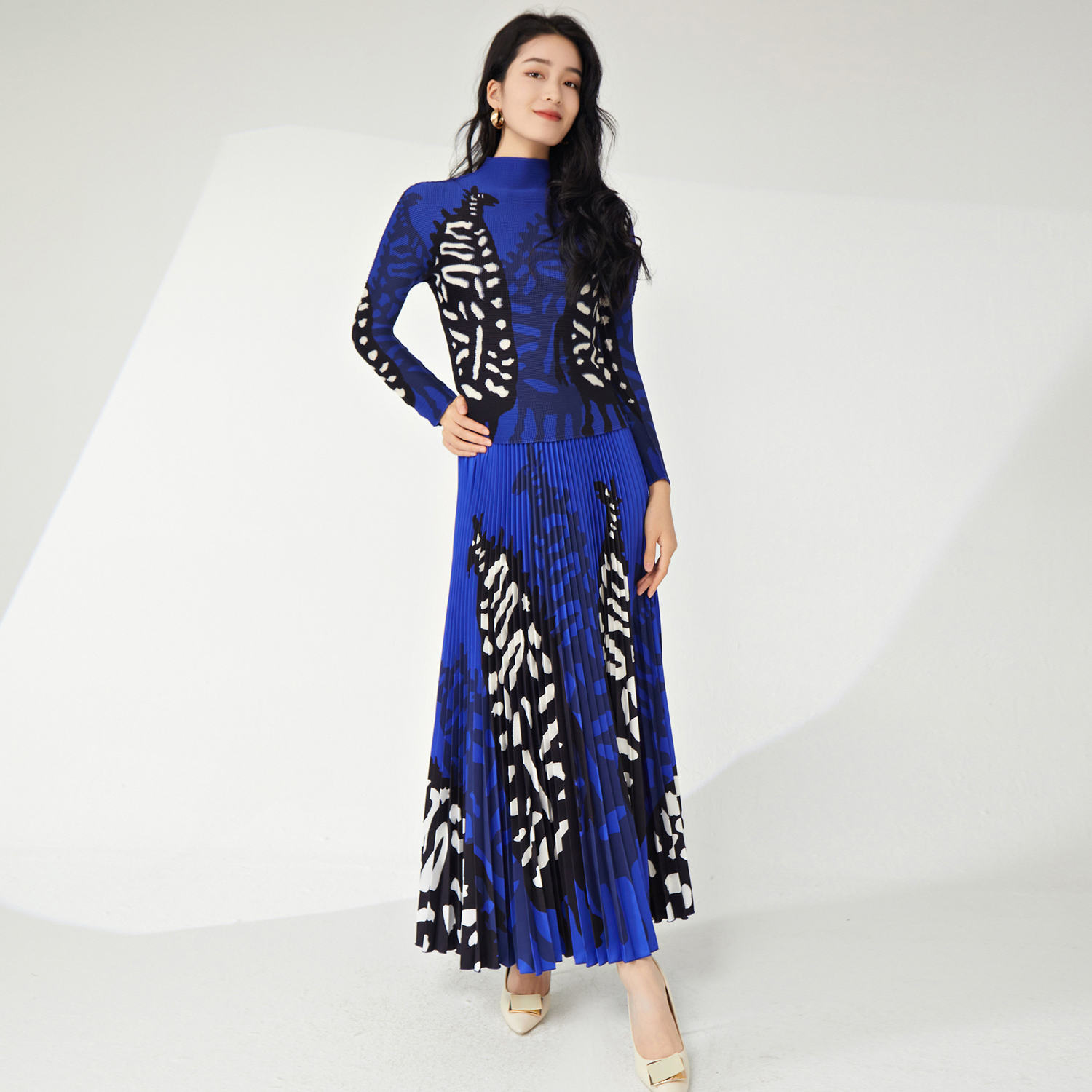 สีน้ำเงิน