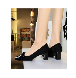Moda Sexy banchetto tacchi alti <span class=keywords><strong>scarpe</strong></span> da donna <span class=keywords><strong>con</strong></span> <span class=keywords><strong>tacco</strong></span> quadrato <span class=keywords><strong>con</strong></span> bocca bassa <span class=keywords><strong>con</strong></span> paillettes a punta quadrata pump <span class=keywords><strong>scarpe</strong></span> da donna - Product Image 3