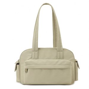Grands sacs à bandoulière décontractés en nylon résistant pour femmes, sac fourre-tout portable pour le travail et les voyages avec poches zippées - Product Image 5