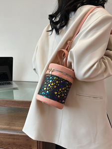 กระเป๋าทรงจีบสำหรับผู้หญิงกระเป๋าแฟชั่นสไตล์แอฟริกันกระเป๋าทรงถังขนาดใหญ่ของขวัญวันเกิด - Product Image 4