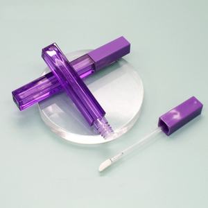 Tubo de Brillo Labial Líquido Morado de Marca Privada, Tubos Transparentes para Brillo Labial con Aplicador, Tubo Vacío de Brillo Labial Morado de 4ml - Product Image 2