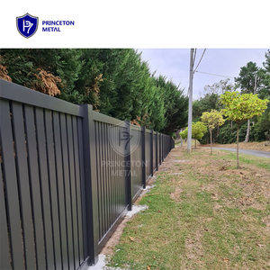 Paneles de Cerca para <span class=keywords><strong>Piscina</strong></span> Personalizables de Estilo Hamptons, Modernos, de Aleación de Aluminio, <span class=keywords><strong>con</strong></span> Parte Superior Plana, Estéticos, <span class=keywords><strong>con</strong></span> Listones Verticales para Privacidad - Product Image 2