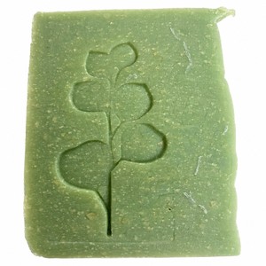 Savon artisanal à l'eucalyptus pour le corps, pour peaux sensibles, fabriqué à froid pour un nettoyage quotidien doux - Product Image 2