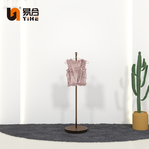 Perchero de blusa de seda para <span class=keywords><strong>mujer</strong></span> de Boutique de lujo de Metal cromado para tienda de <span class=keywords><strong>moda</strong></span> para <span class=keywords><strong>mujer</strong></span> - Product Image 1