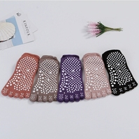 Chaussettes antidérapantes dos nu sans orteil Ballet Yoga Pilates coton logo personnalisé cheville solide anti-dérapant 5 orteils chaussettes de Yoga en gros