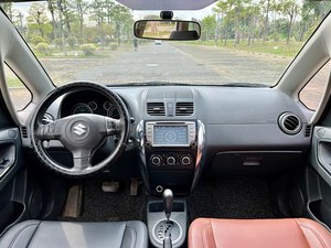 Suzuki <span class=keywords><strong>Swift</strong></span> Sport d'occasion 2013 <span class=keywords><strong>2014</strong></span> 2015 Essence Automatique Berline 5 places Feux avant à LED Gauche Très bon état - Product Image 3