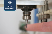 Routeur CNC à nidification automatique EK2-1828, machine de fabrication de meubles avec changeur d'outils à 16 positions pour armoires de cuisine