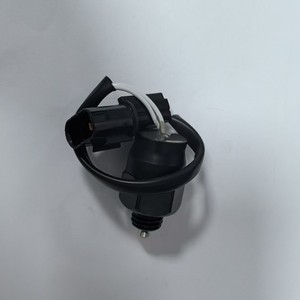 Interruptor de Luz de Reversa 9386002510 9386002501 para Reparación y Reemplazo en Autos Modernos - Product Image 1