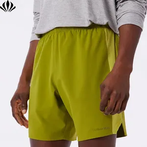 กางเกงขาสั้นโพลีเอสเตอร์รีไซเคิลแบบกำหนดเองสำหรับวิ่งและฝึกอบรมกางเกงตาข่ายสำหรับผู้ชาย
