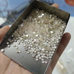 Cabujón redondo de 3 mm con parte trasera plana, piedra de nácar natural de alta calidad, color blanco, para la fabricación de joyas. - Product Image 2