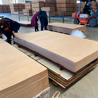 Panneaux MDF 2mm 3mm 4mm de qualité E0 E1 Mdf brut laminé pour la décoration de meubles
