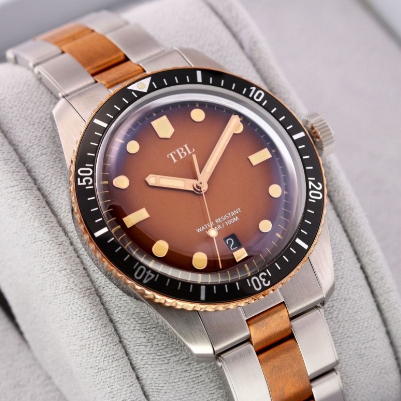 สีน้ำตาลเงิน