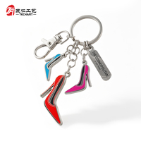 Porte-clés en métal avec breloques, fournisseur de porte-clés en alliage de zinc personnalisé, cadeau souvenir personnalisé, vente en gros