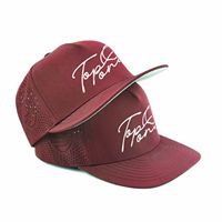 Casquette de baseball unisexe personnalisée 5 panneaux rouge bordeaux avec logo brodé, perforations découpées au laser, respirante, imperméable, sport, 100 % personnalisable