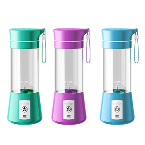 Licuadora Portátil Mini para Frutas, Precio Económico, Segura, Recargable por USB - Product Image 4