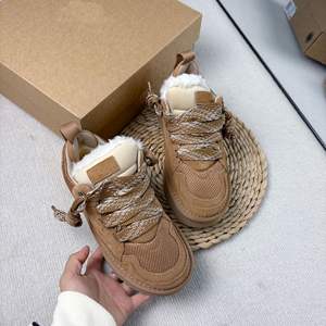 新品到货，带徽标，高品质 Schoenens Tasm 木底鞋，男士 Ug 靴子，鞋类，拖鞋，凉鞋，女士靴子 - Product Image 3