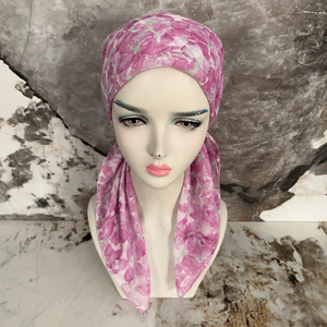 <span class=keywords><strong>Foulard</strong></span> di moda per ragazze con stampa floreale leggero viscosa sciarpa quadrata all'ingrosso della fabbrica di sciarpe per capelli - Product Image 2